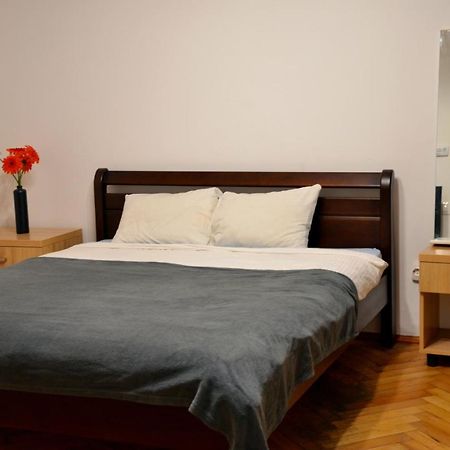Brand New Apartment In City Center Lviv Exterior foto